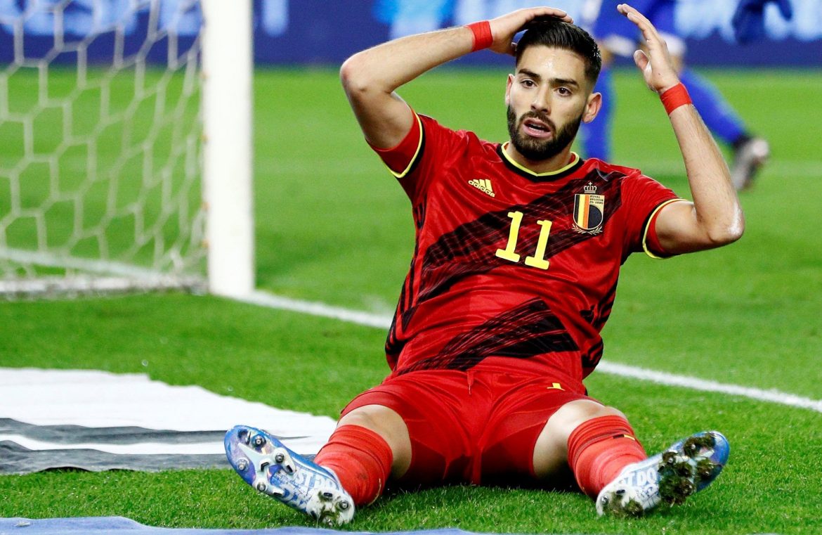 Crystal Palace fans react as Yannick Carrasco deal is currently ‘unlikely to proceed’